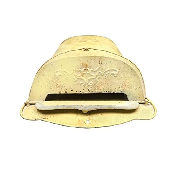 Creative Co-op - Buzón de hojalata con Relieve